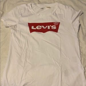 Levi’s Tee